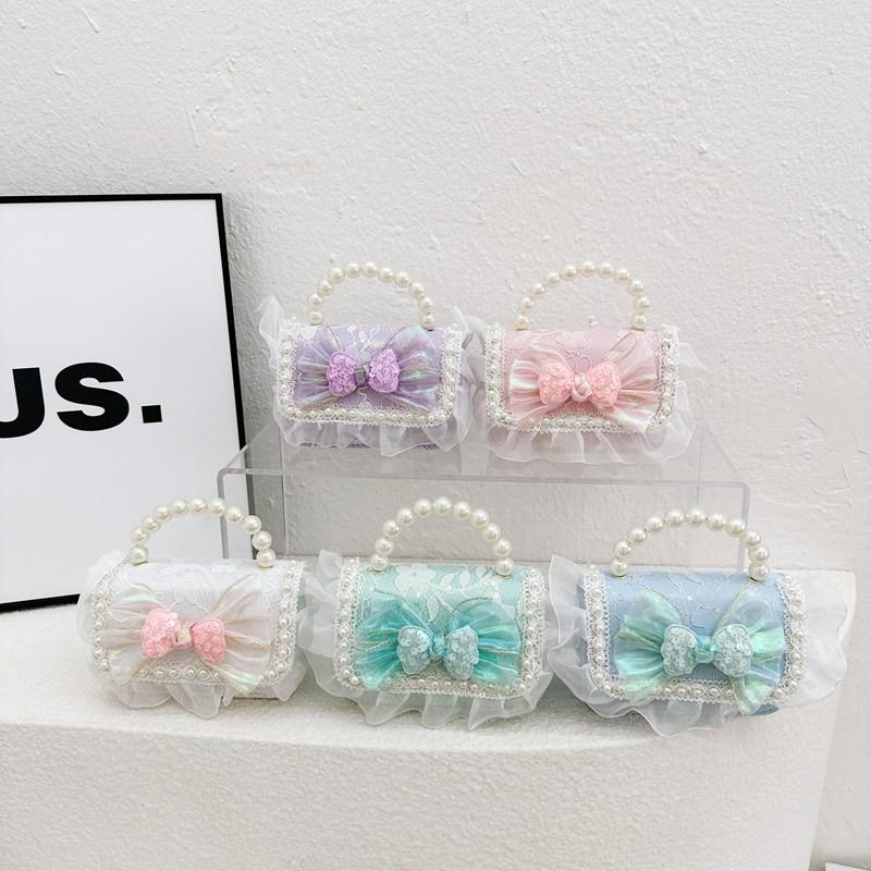 Fashionable Mini Shoulder Bag For Kids With Cute Bow Design And Trendy Chain Strap