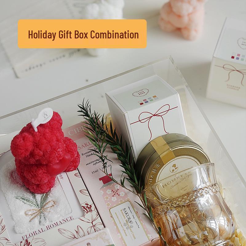 Rose Bear Scented Candle - Valentine's Day Gift, Party Favor, Creative Atmospheric Ornament