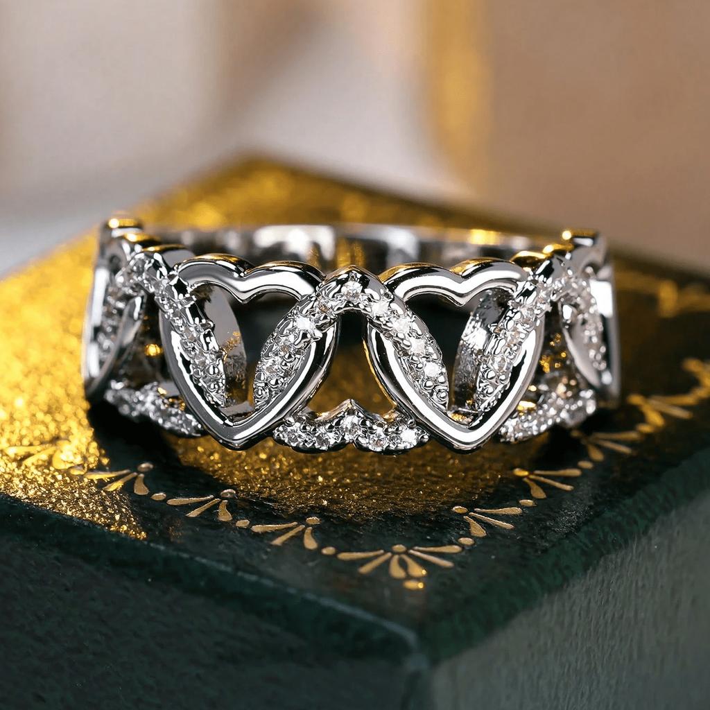 Fashionable Exquisite Hollow Heart Ring For Women Elegant Openwork Design Band Jewelry Gift