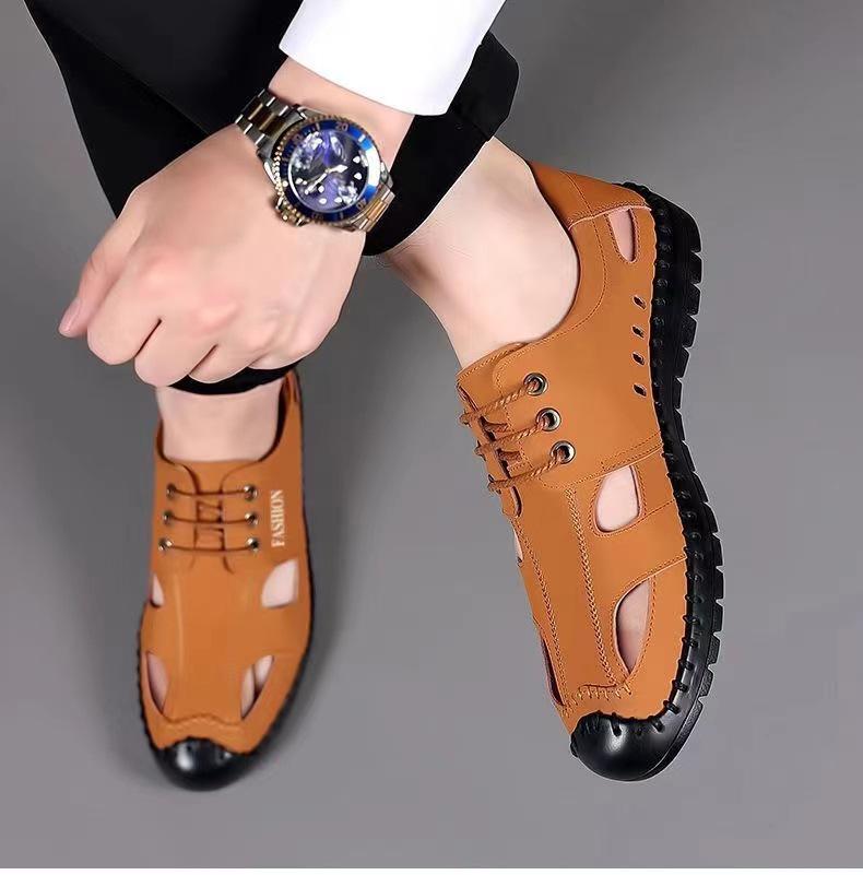 Men's 2025 Summer Soft Leather Non-Slip Closed-Toe Sandals for Beach & Driving