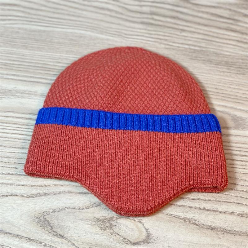 

Теплые шерстяные шапки для мужчин и женщин Модное сочетание цветов Корейский стиль Холодные шапки Универсальные и трендовые стили, которые подчеркивают ваше лицо. one size