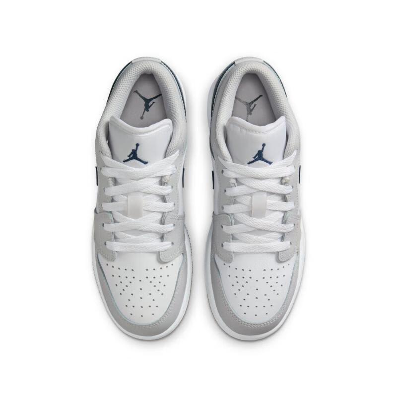 Air Jordan 1 Low GS Georgetown Kids Sneakers Grey White Neutral-Grey 553560-146