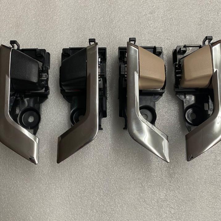 Compatible Interior Door Handle for Reiz 06-10/Highlander/New Crown (69206-0E020/69206-0N010)