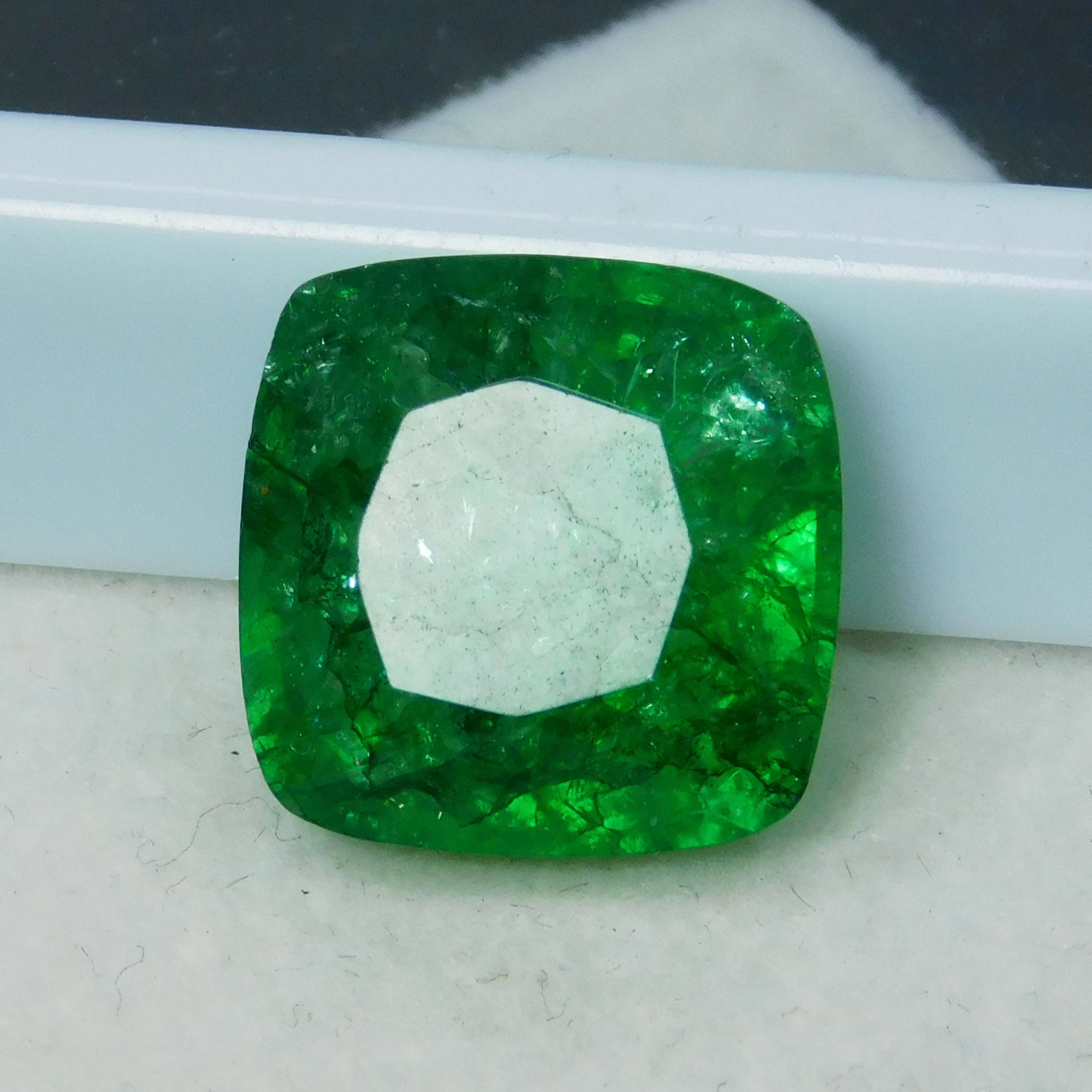 

8.70 Ct Natural Emerald Green CERTIFIED Loose Gemstone Square Cushion Cut. A-6240 12.7 mm approx зелений