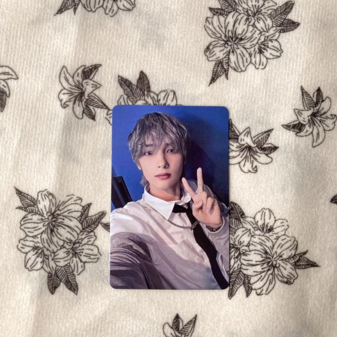 

[USED] TXT Kpop Nara SANCTUARY US Exclusive Hueningkai Trading Card