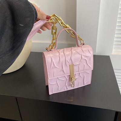 Pileli doku 2025 sonbahar yeni kilit trendi çapraz askılı basit zincirli omuz taşınabilir küçük kare çanta