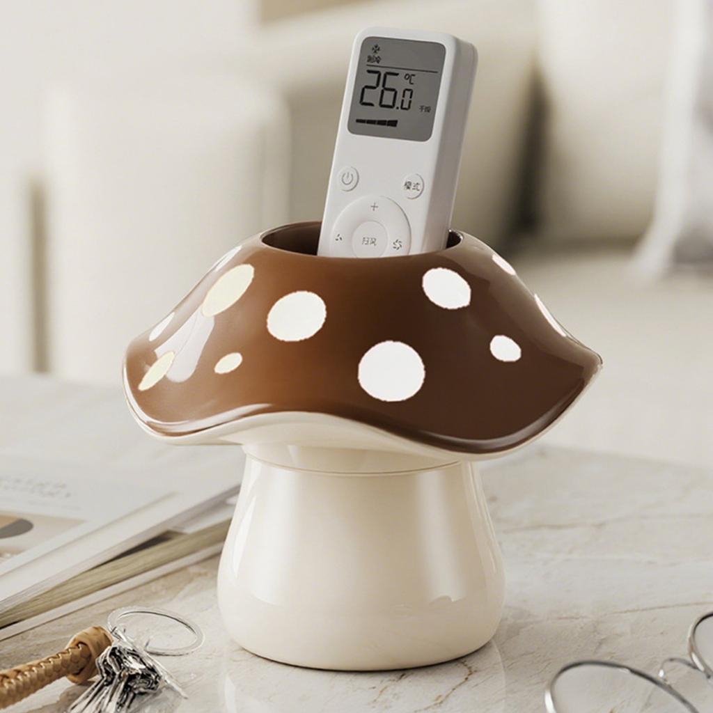Entrance circular mushroom storage bin, office desktop pen holder, makeup storage bin