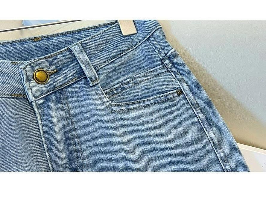 2026 Women's High-Waist Light Blue Slim Straight-Leg Summer Jeans
