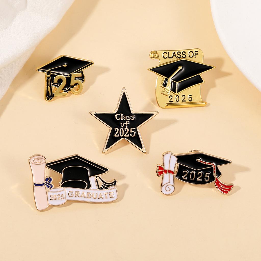Premium Alloy Graduation Hat Brooch Classic Graduation Hat Brooch for Alumni Gatherings and Keepsake Collections