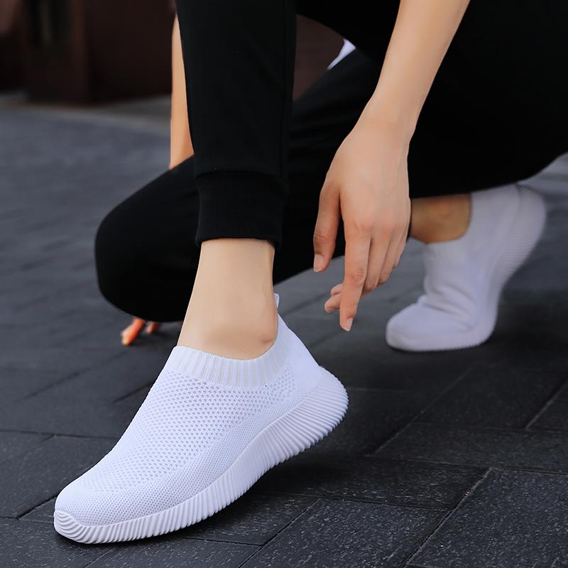 Light Breathable Women's Flats Knitted Mesh Running Sports Shoes Slip-on Walking Loafers Mother Shoes