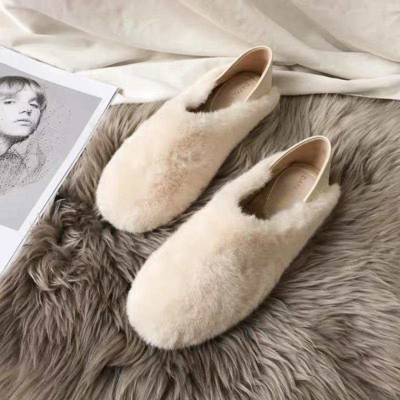 Downy Slip On Loafers Women Warm Winter Flat Fluffy Shoes Soft Sole Beige Fur Moccasins Mom Granny Furry Ballet Flats