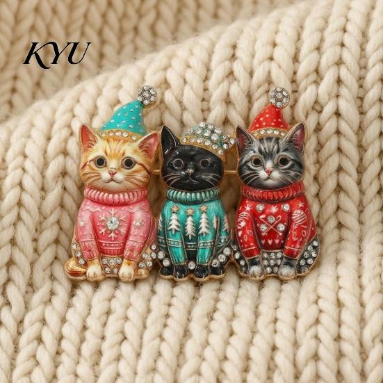 Festive Party Brooch Christmas Three Cat Pin, Men Women Rhinestone Kitten Alloy Lapel Decorative Badge for Clothing Bags Scarves Sweaters Pin