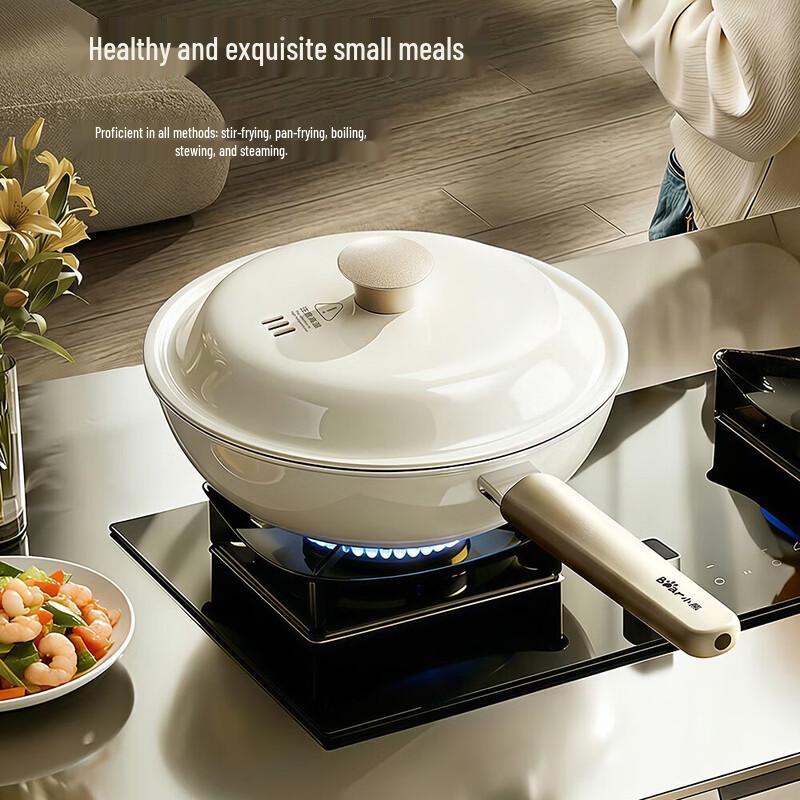 

Bear 24cm Cast Iron Wok with Steamer