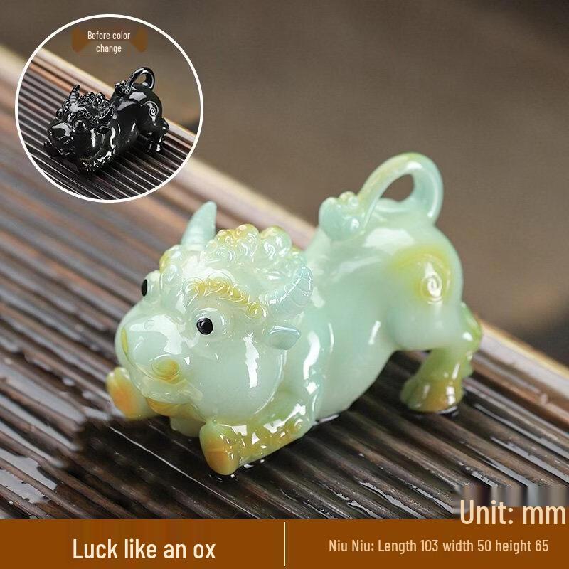 

Color-Changing Bull Tea Pet Ornament