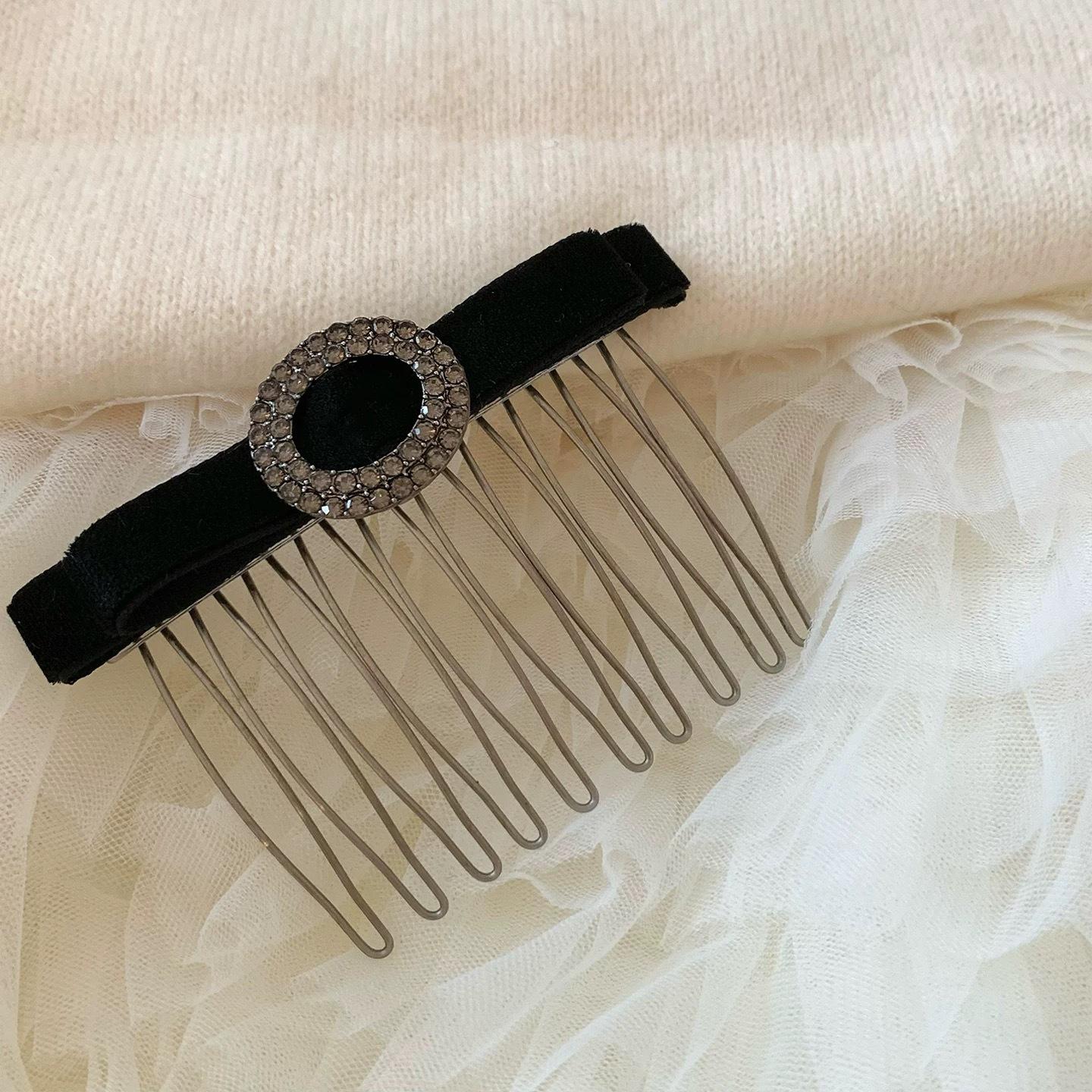 

Qianjin Diary Retro Noble Velvet Hair Comb Autumn Winter New Style Anti Slip Inverted High Headtop Clip Accessories