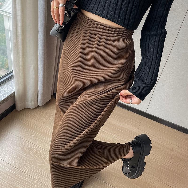 

Coffee Corduroy Ribbed Slit Midi Skirt - High-Waisted Slimming (Korean Style, Autumn/Winter) S