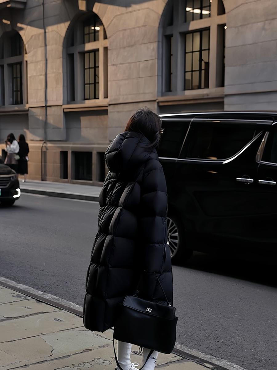 

Зимняя женская хлопковая куртка в корейском стиле, свободного кроя, с капюшоном и длинными рукавами, теплая куртка-пуховик, верхняя одежда, распродажа S чёрный