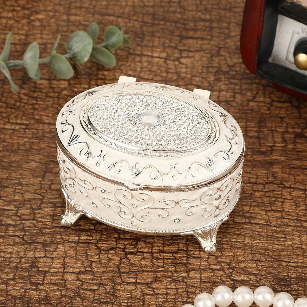 European Light Luxury Retro Jewelry Box Diamond-encrusted Oval Jewelry Box Zinc Alloy Fashion Exquisite Jewelry Storage Box
