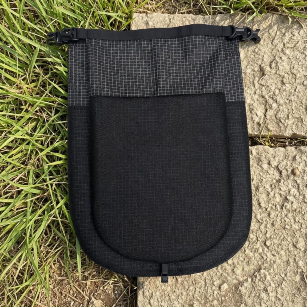 Backpack-Mounted Shoe Carrier Convenient to Carry Attach-on Footwear Pouch with