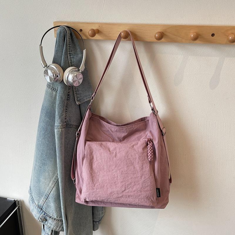 

Модная личность, простая текстура, сумка через плечо, нишевый дизайн, повседневная новая сумка-тоут 2025, сумка большой вместимости для женщин розовый