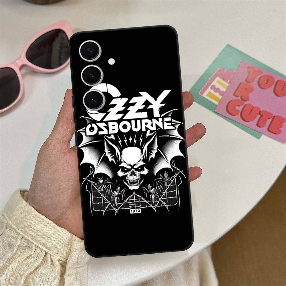 

Retro Band O-Ozzy O-osbourne Fashion Phone Case For Samsung S 24 Fe 25 Ultra Plus 20 Lite 21 30 22 23 24 22 Ultra 5G Fundas Samsung S30 5G