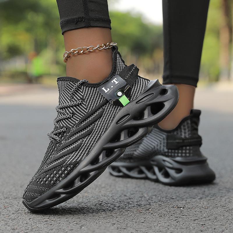 ELUVA Unisex Running Shoes Women Men Lightweight Mesh Breathable Comfortable Flat Soft Tennis Shoe Non Slip Lace-up Sneakers Man