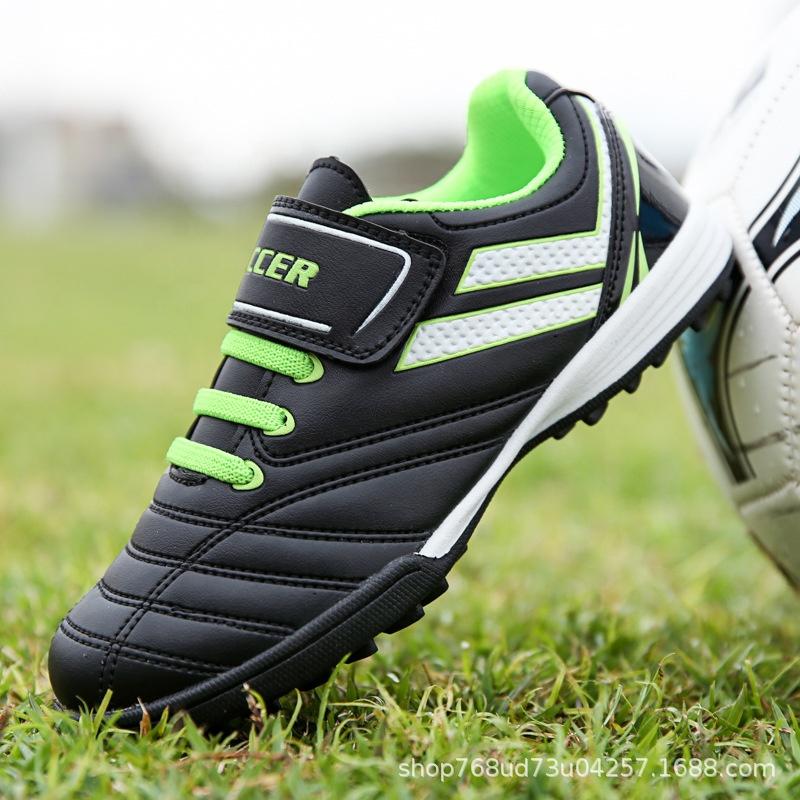High quality OEM/ODM wear-resistant sports outdoor football shoes children's football shoes