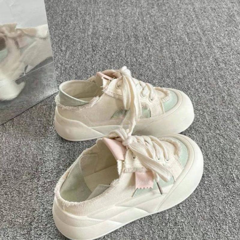 In Summer, One Pedal and Two Canvas Shoes for Children, New Thick-soled Little White Shoes, Thin Breathable Bread Women