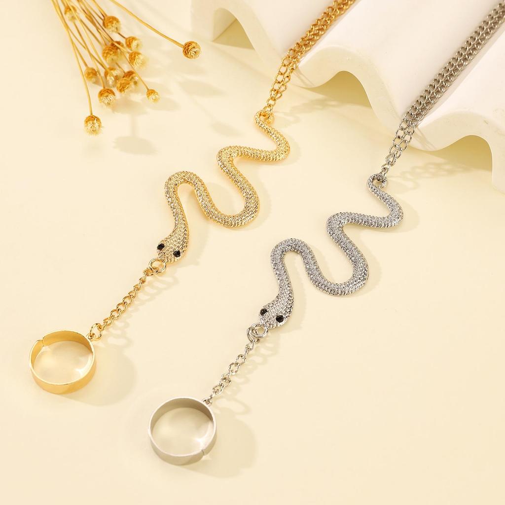 Niche Style Halloween Snake & Spider Chain Bracelet-Ring for Women