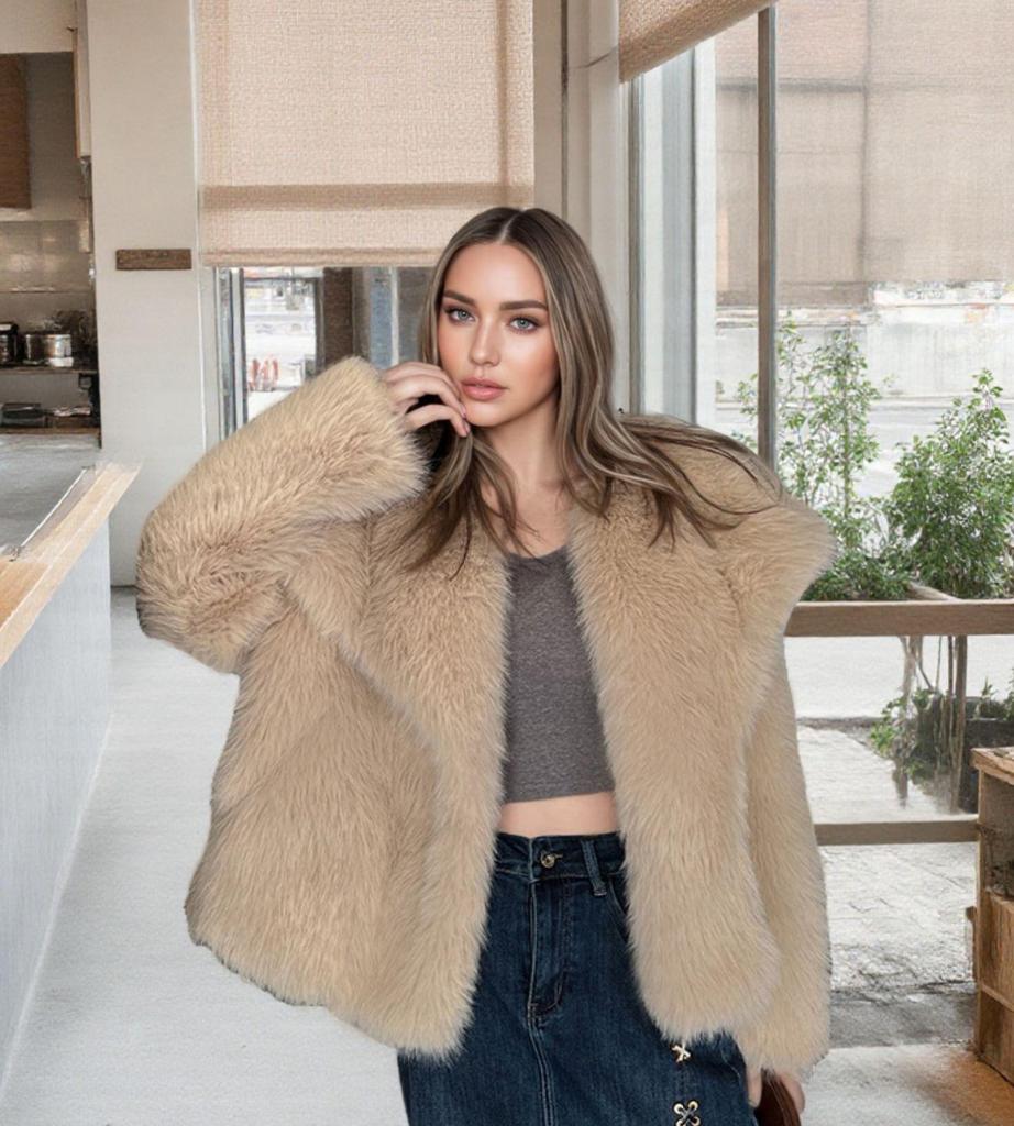 Damen Wintermantel mit Revers aus Kunstfell - Socialite-Stil