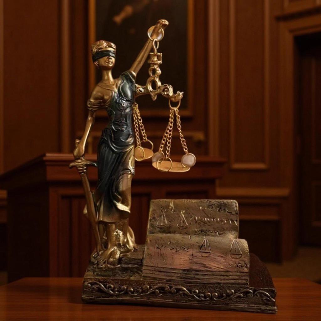 Goddess Decor Vintage Desktop Ornament Symbol of Justice and Fairness Desktop Vintage Female Statue for Dorm Apartment Bookshelf