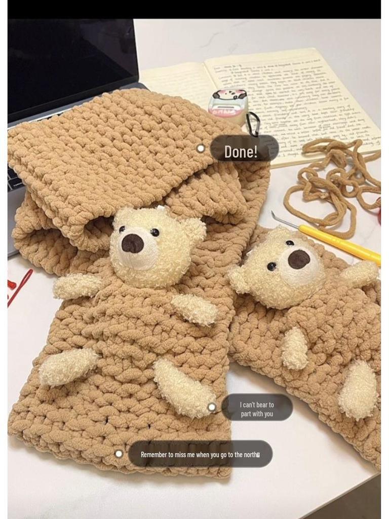 Pocket Bear Hand-Knitted Wool Scarf DIY Kit - Homemade Gift for Partner