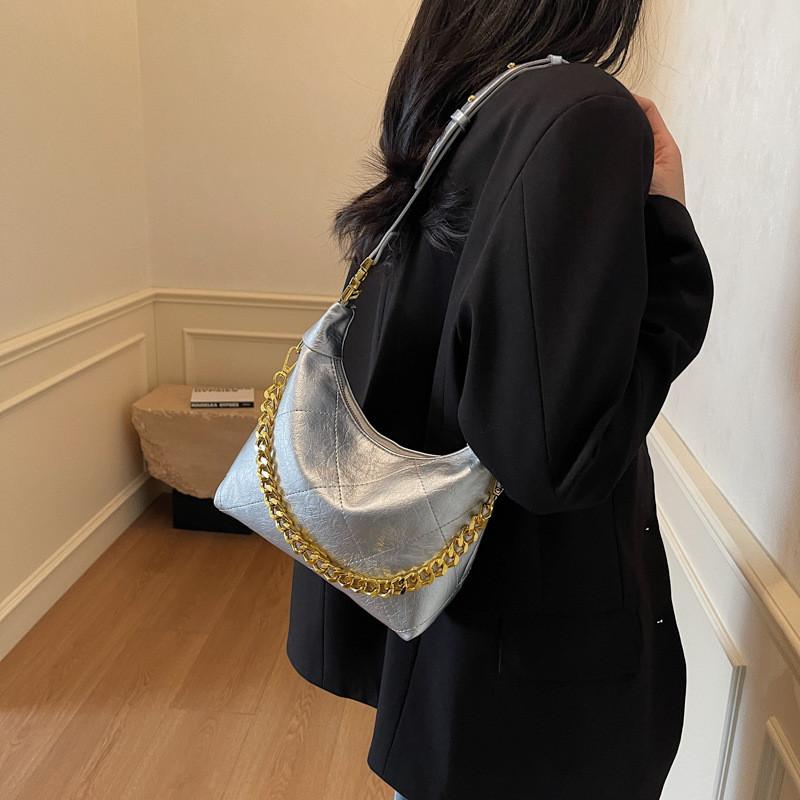 IELGY Ladies Messenger Bag Chain Portable Diamond Underarm Bag