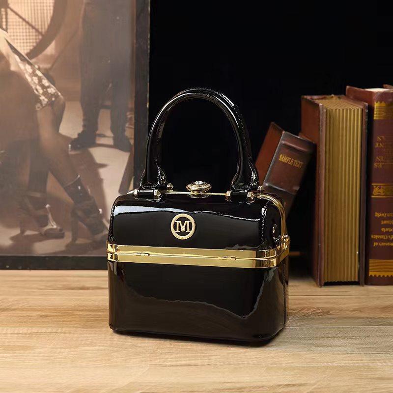 Glossy Patent Leather Small Box Women's Bag Holiday Gift for Girlfriend Exclusive Handbag Cross-Border Wholesale Winter New Style