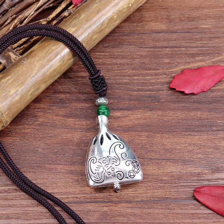 Handmade Retro Cotton and Linen Tibetan Silver Pendant Necklace Medium and Long Flower Versatile Sweater Chain Women's Simple Accessories