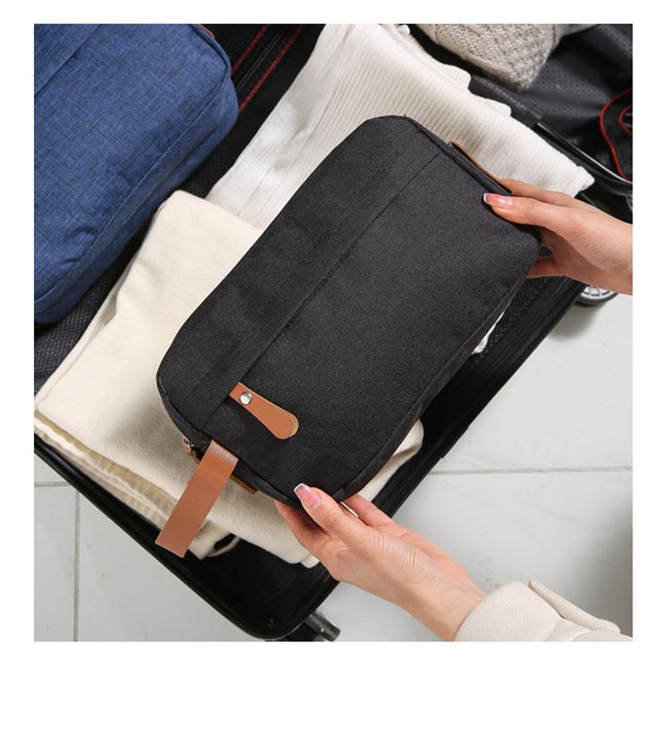 Men's Large Capacity Hanging Toiletry Bag for Travel and Business Trips