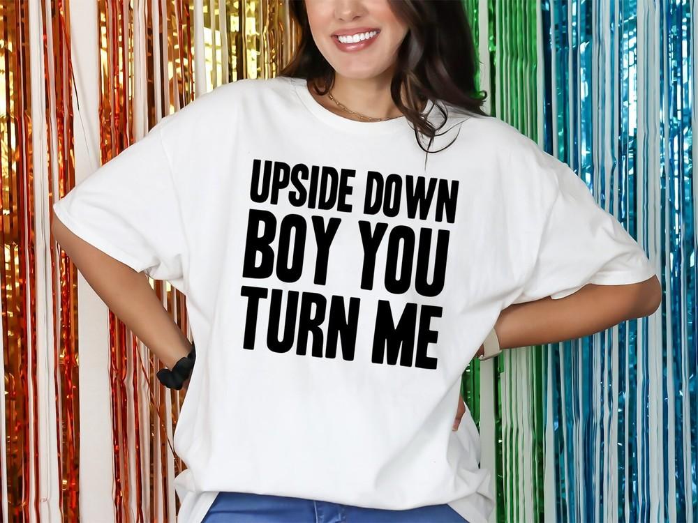 

Футболка «Мальчик вверх ногами ты меня переворачиваешь» Персонализированный маскарадный костюм Девичник в стиле 80-х 2XL