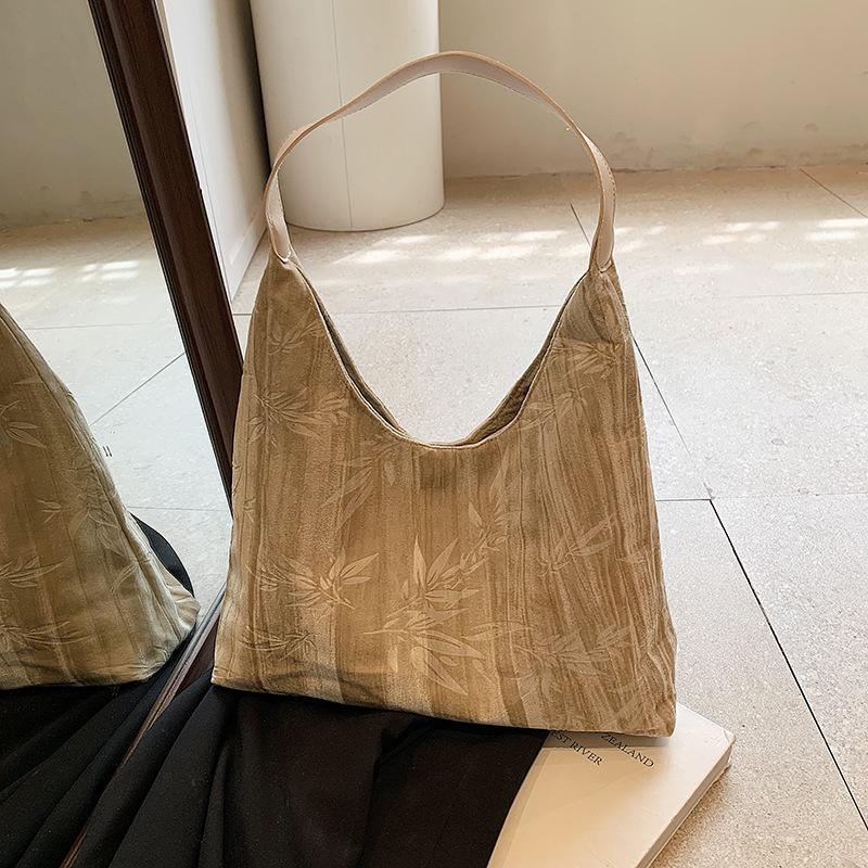 

2024 new popular fashion simple armpit bag large capacity commuter tote bag casual personality temperament shoulder bag бежевий