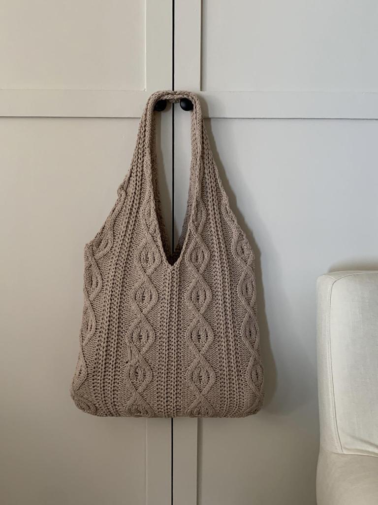 Handmade Retro Knitted Yarn Tote: Versatile Women's Shoulder Bag & Handbag