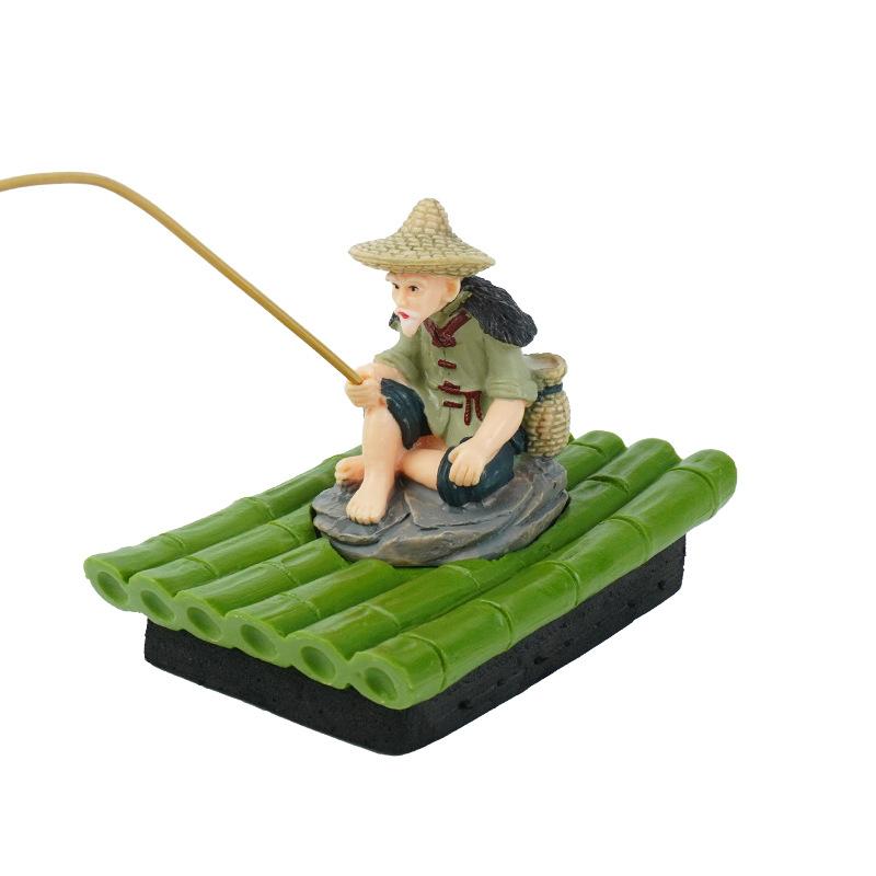 1Pcs Outdoor Decoration Bamboo Raft Fisherman Figurine Elderly Fisherman Pvc Statue For Yard Floating Aquarium Decor