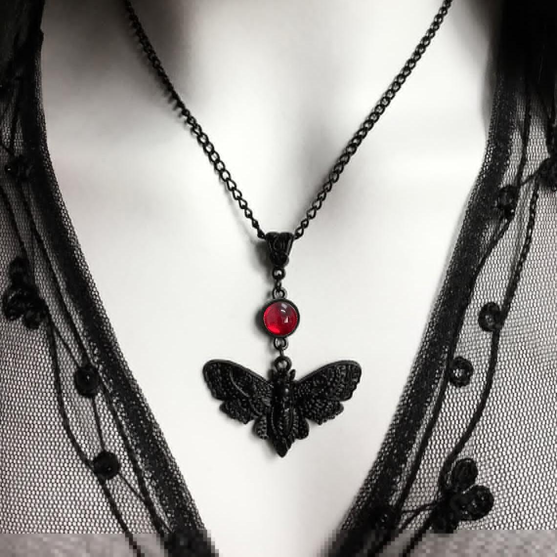 

Dark Punk Gothic, ожерелье Cross Moth