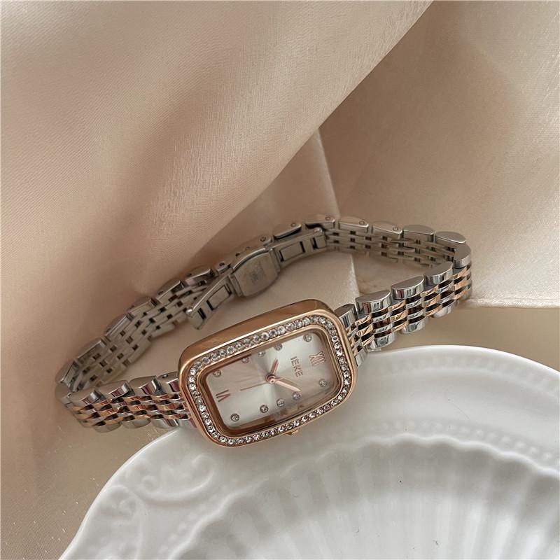 Retro Oval-Shaped Exquisite Watch For Women, French Elegant Style, Trendy Women'S Watch, Timepiece And Accessories.