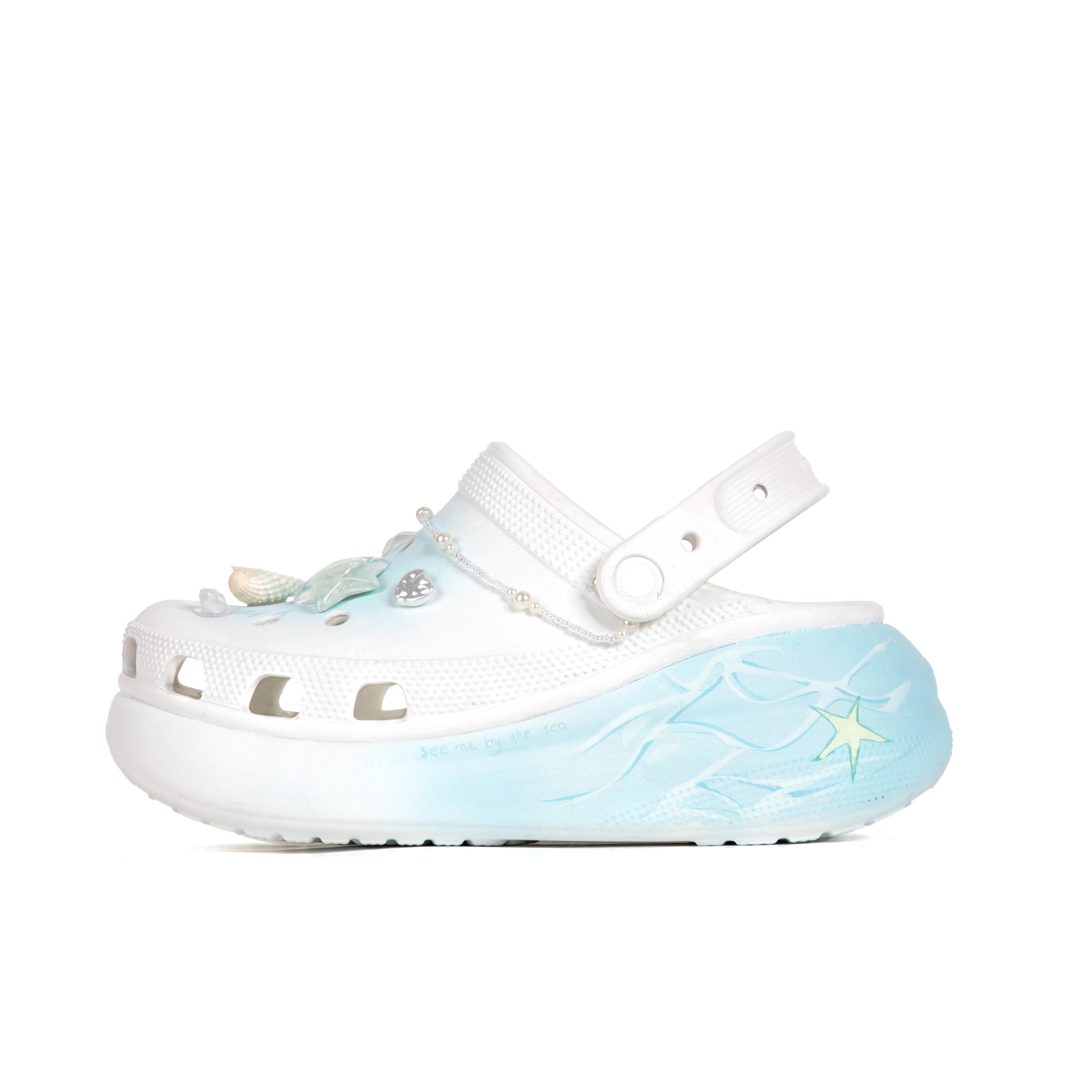 

Crocs Crush Clog EVA Сделано в Звездах Кислород Пляж Граффити Пляж Повседневный Океан Милый Удобный Обувь с Отверстиями Женщины Белый 41-42 светло-синий