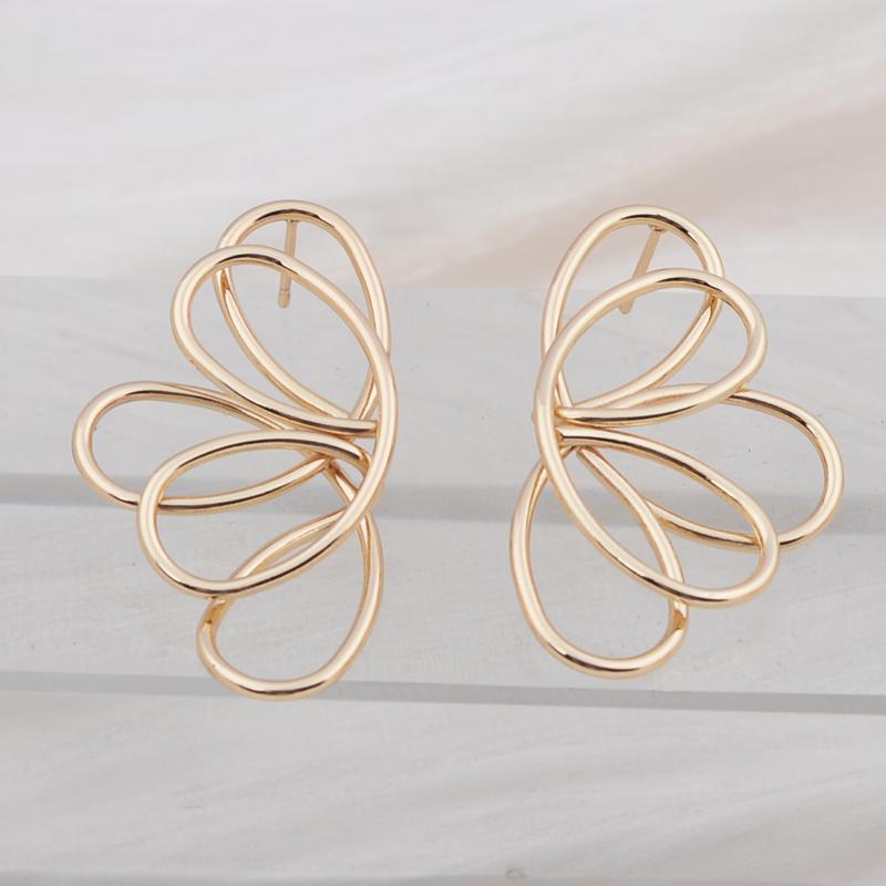 Abstract Hollow Butterfly Drop Earrings for Women Golden Metal Wings Flowers Shape Dangle Earrings Trendy Temperament Jewelry
