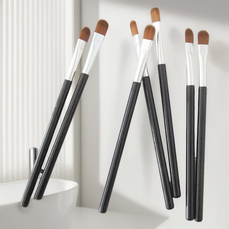 

Mini Heart Flat Head Eyeshadow & Lip Brush