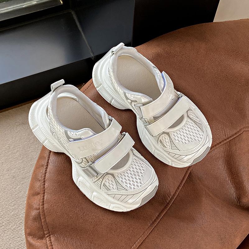 

Summer new hollow thick-soled casual versatile lightweight sports shoes breathable mesh Velcro women 40