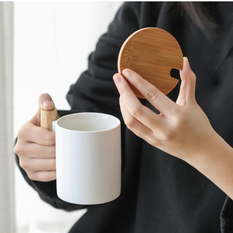Ceramic Coffee Mug with Wooden Handle and Lid Heat Insulation Office Home Couple's Cups Gifts Spoon Tea Milk Water Cup Drinkware