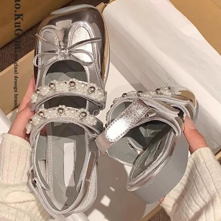 French one-word belt buckle ballet shoes women's 2025 spring height increase Mary Jane shoes small fragrant bow single shoes