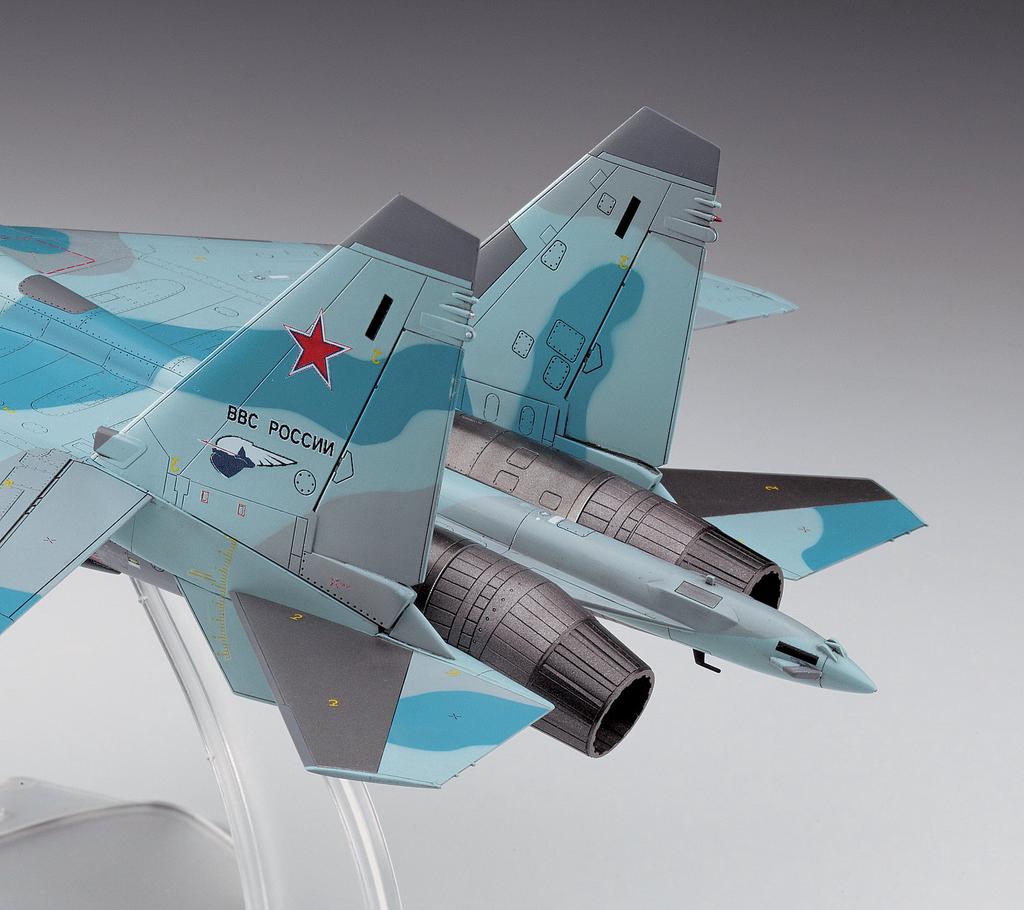 Hasegawa Russian Air Force Flanker Plastic Model Kit E44 1/72 Su-35S