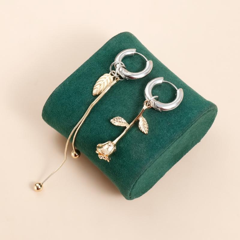 Stylish Double Tone Rose Ear Jewelry Comfortable Ear Rings Allergy Proof Alloy Ear Accessories For Daily Wear
